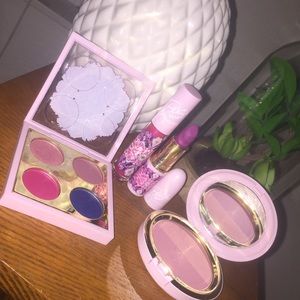 Patrick Star x Mac collab 4 piece bundle.